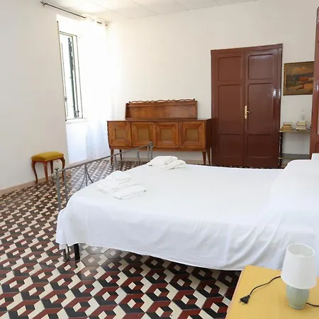 Apartmán Historic Tropea